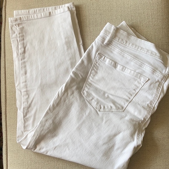 Loft - white Capri Jeans - Size 10 - Picture 1 of 2